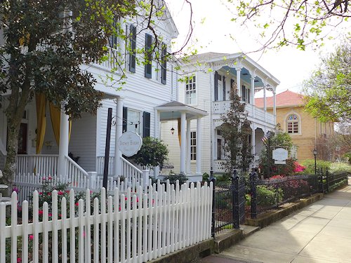 historic homes natchez ms